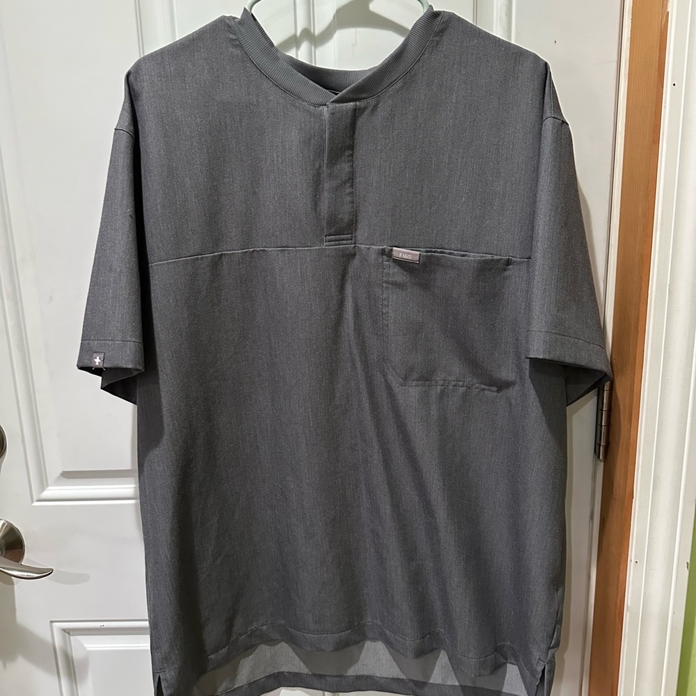 Figs Gray Short Sleeve Tee Casual Essential